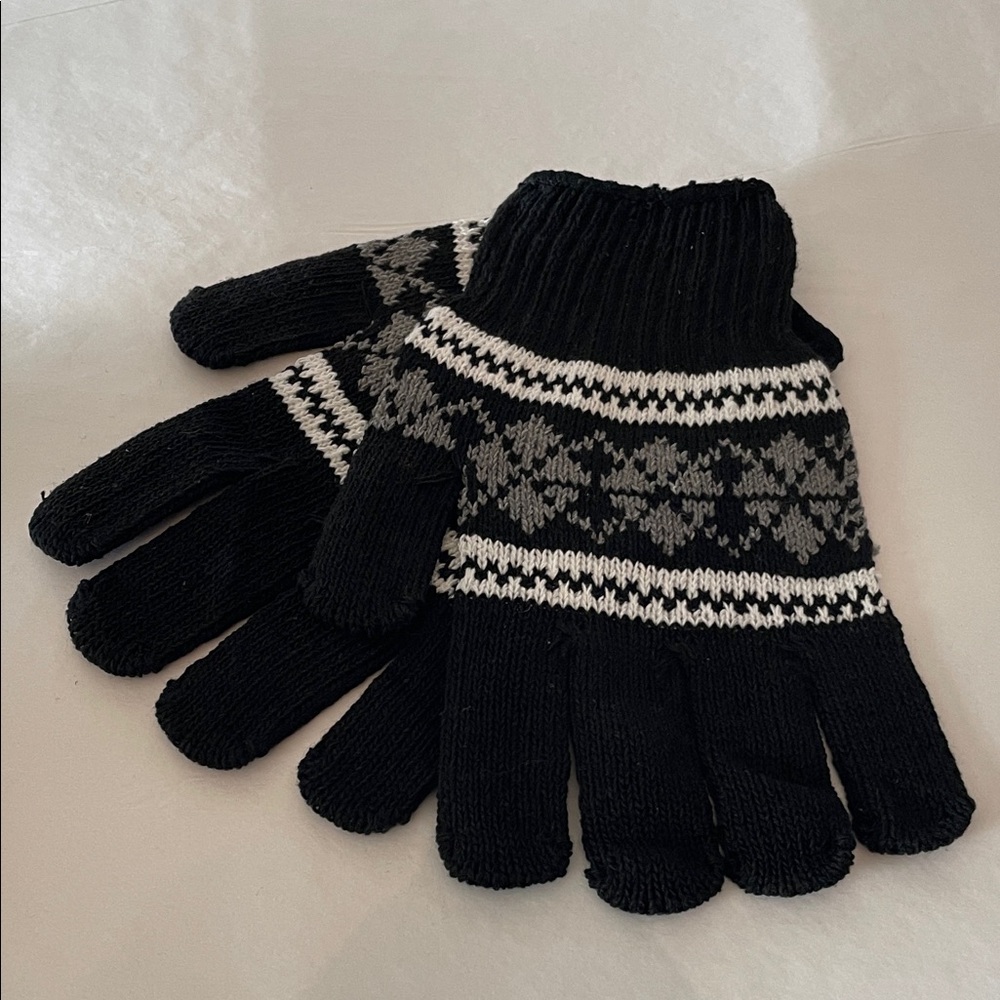 Stylish Black and Gray Women's Knit Gloves
